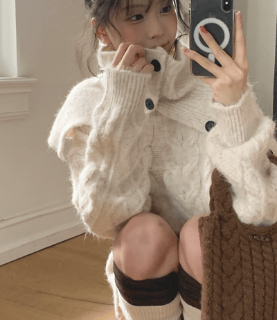 （限量款）圓領麻花針織衣＋排釦圍脖＋鬆緊短褲SET16