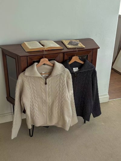 皮革拉鍊翻領麻花針織衣(羊毛30%）9