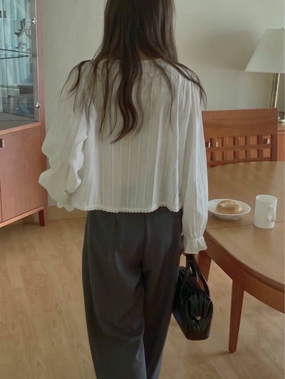 綁結領喇叭袖壓摺排釦襯衫6