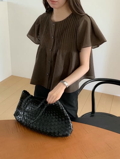 圓領打褶造型壓紋傘擺棉麻衫9