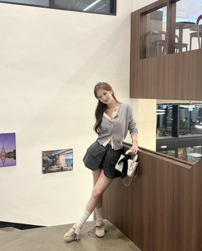 拼接色針織排釦長袖上衣6