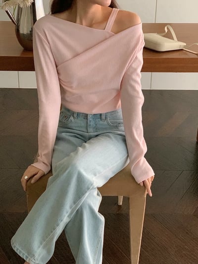 單肩交叉壓紋素色薄款Ｔ7