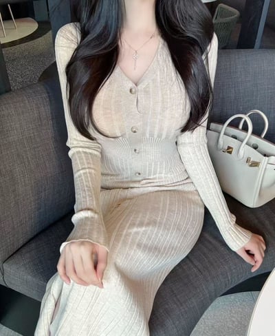 氣質V領坑條針織長洋5