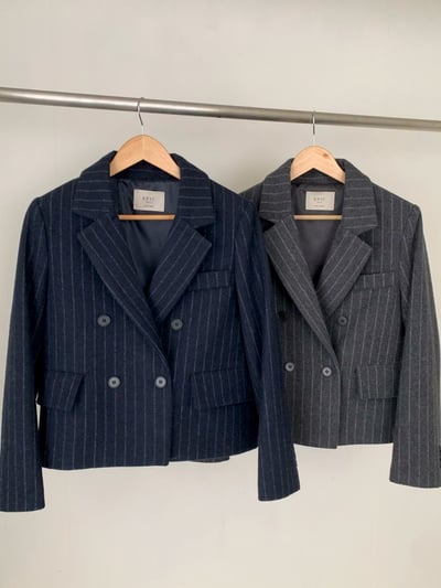 刀領直紋羊毛50％西裝外套13