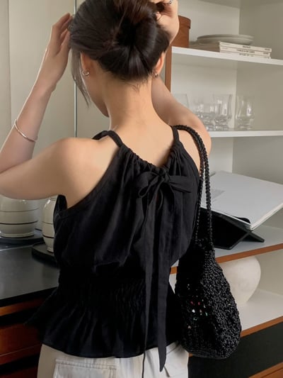 側綁結抓皺削尖荷葉背心3