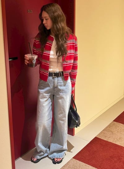 圓領秋季配色橫條紋排釦針織衫3