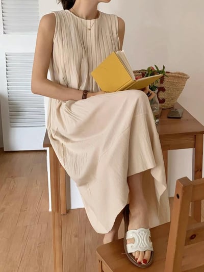 圓領棉麻百摺背心長洋5