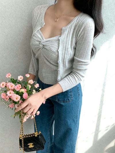 兩穿細坑條排釦罩衫＋扭結背心SET2