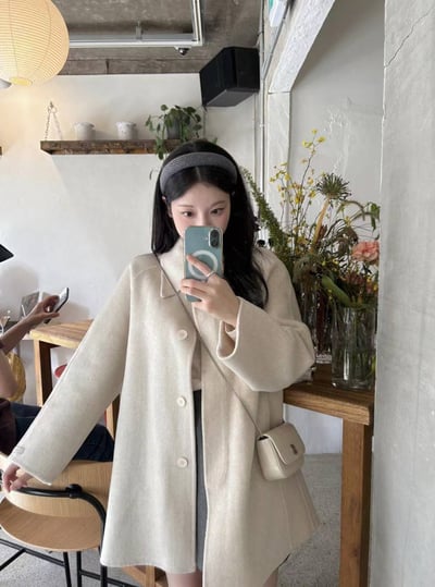 排釦傘襬後開衩羊毛大衣4