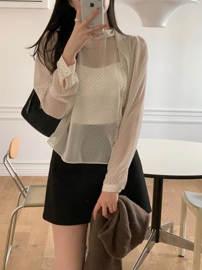 領巾復古點點微透雪紡衫3