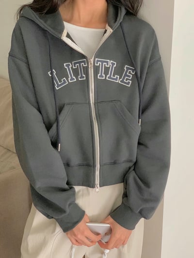 刺繡字母抽繩連帽外套13