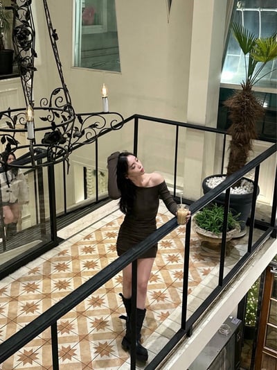 斜肩直坑紋彈力兩側抓皺短洋12