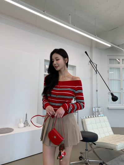 螺紋平領排釦條紋薄針織衣19