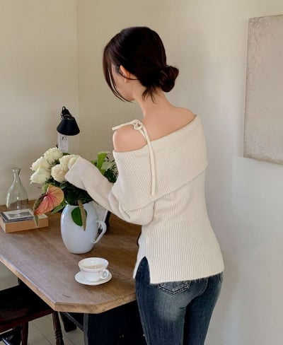 單肩綁結翻領金釦開衩針織衣2