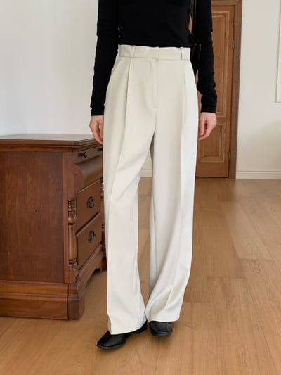 熱銷中！極簡壓褶設計直筒西裝褲18