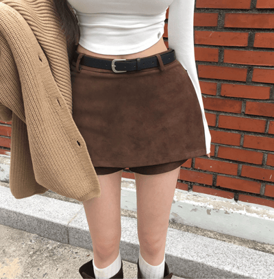 低腰辣款麂皮短褲裙（附皮帶）7