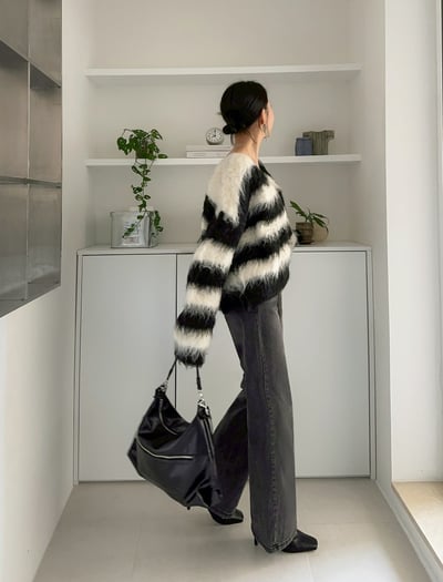 配色寬條紋毛毛落肩外套3