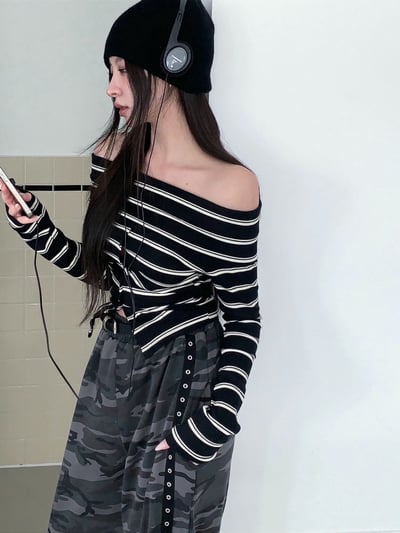 反折平領排釦下開衩橫條紋針織衫9