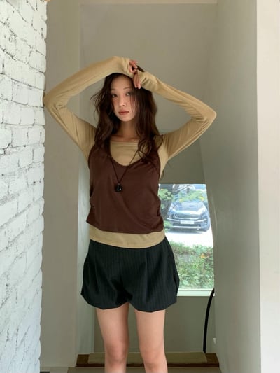 假兩件撞色打底衣＋繞頸背心套組4