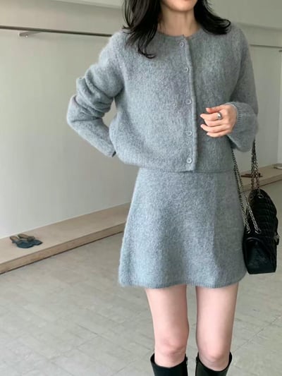 短毛圓領排釦針織衫＋鬆緊Ａ字短裙SET6