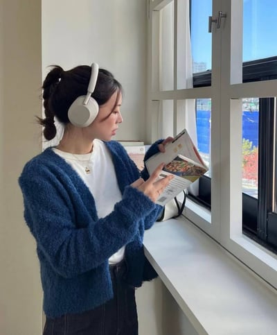 Ｖ領毛圈感金釦軟糯針織衣5