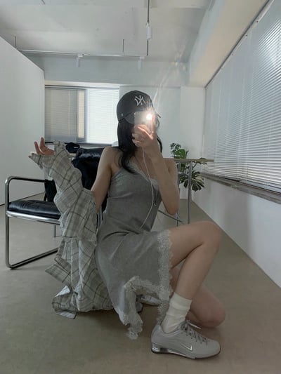 不對稱下擺拼接蕾絲棉質背心短洋11