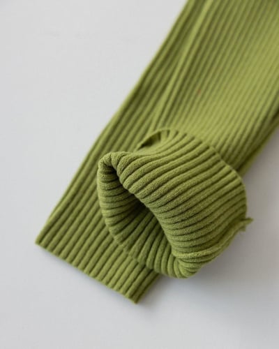 排釦翻領坑紋彈力針織衣8