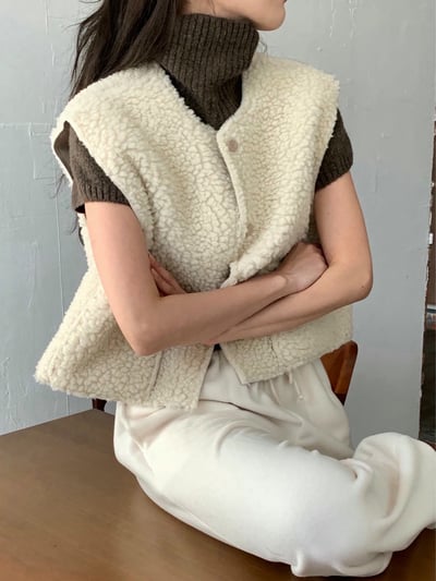 雙面穿麂皮羊羔毛短版背心8