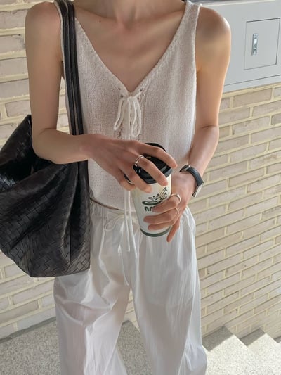 前綁結造型Ｖ領冰絲針織背心10