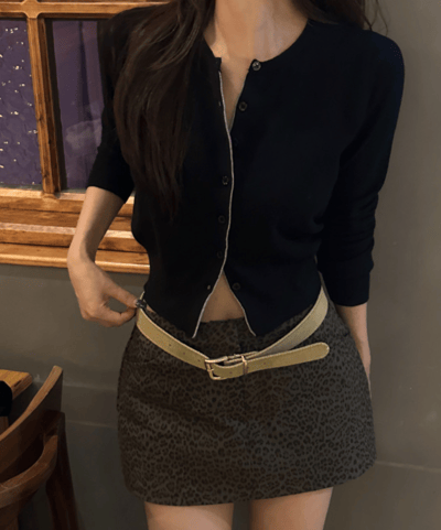 排釦內裡配色短版針織衫13