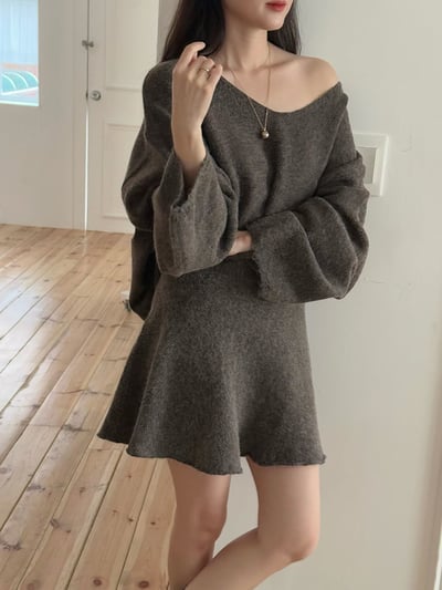 素色Ｖ領寬鬆針織衫＋針織短裙SET2