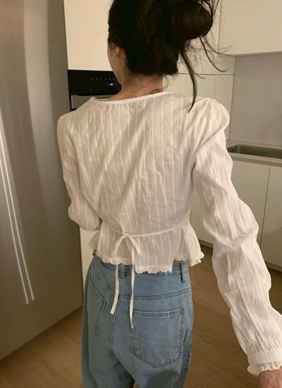 簍空蕾絲方領壓摺短版襯衫2