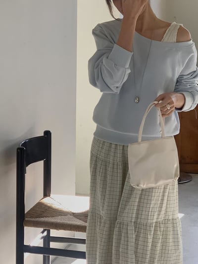 側邊小金牌斜肩造型大學5