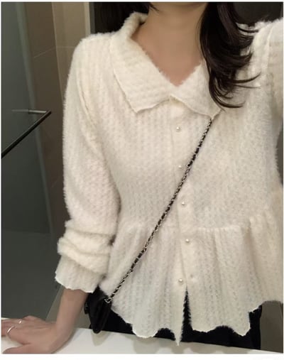 荷葉下襬珍珠釦磨毛娃娃衫2