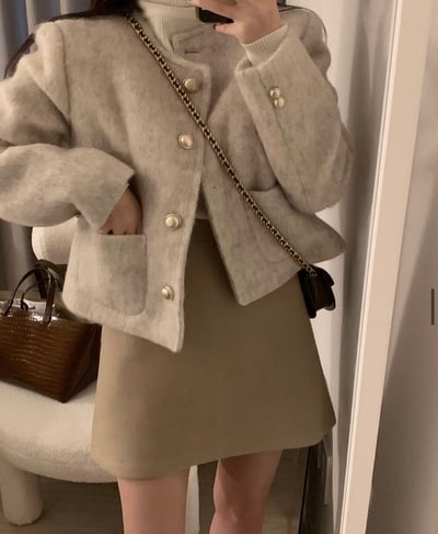 金扣毛款小香短版外套1