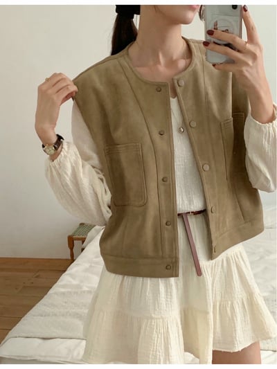 極簡圓領雙口袋麂皮背心7