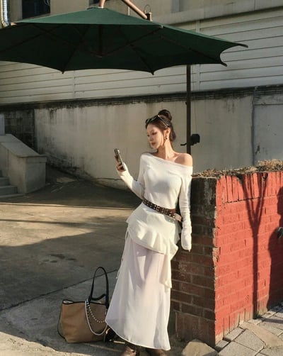 大圓領不規則波浪下擺針織衫8