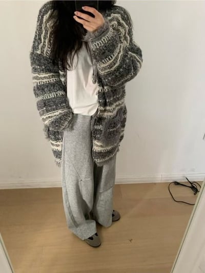 勾線條紋造型連帽長版外套3