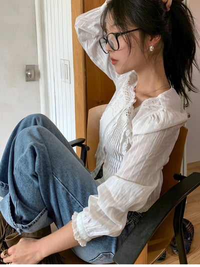 簍空蕾絲方領壓摺短版襯衫8