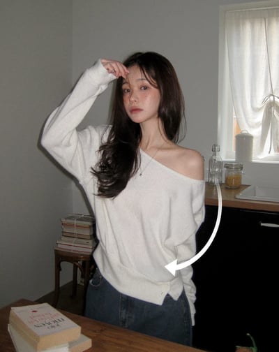 斜肩下擺排釦素色柔軟羊毛上衣（羊毛10%+安格拉羊毛5％）3