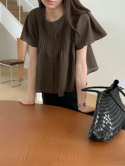 圓領打褶造型壓紋傘擺棉麻衫6