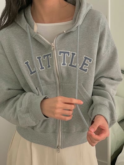 刺繡字母抽繩連帽外套3