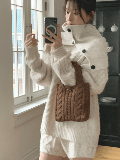 （限量款）圓領麻花針織衣＋排釦圍脖＋鬆緊短褲SET11