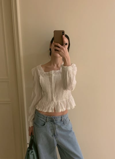 簍空蕾絲方領壓摺短版襯衫1