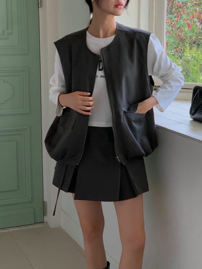 雙口袋拉鍊背心＋工裝風側百摺短褲裙3