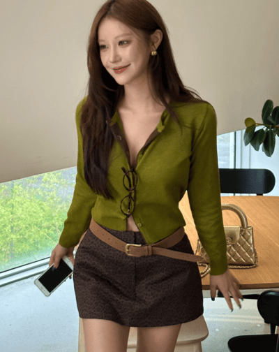 排釦內裡配色短版針織衫9