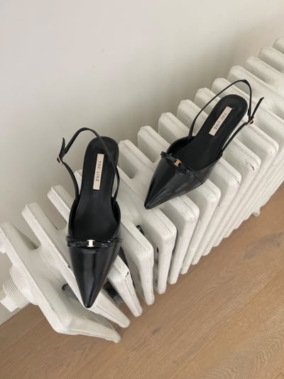 尖頭漆皮一字金釦蝴蝶結高跟鞋（5cm)4