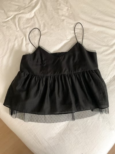 Ｖ領拼接點點網紗雪紡背心7