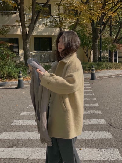 可高領毛流中長版大衣（羊毛100％）9