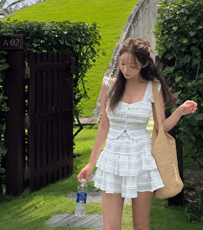 排釦蕾絲含bratop背心+短褲裙SET4